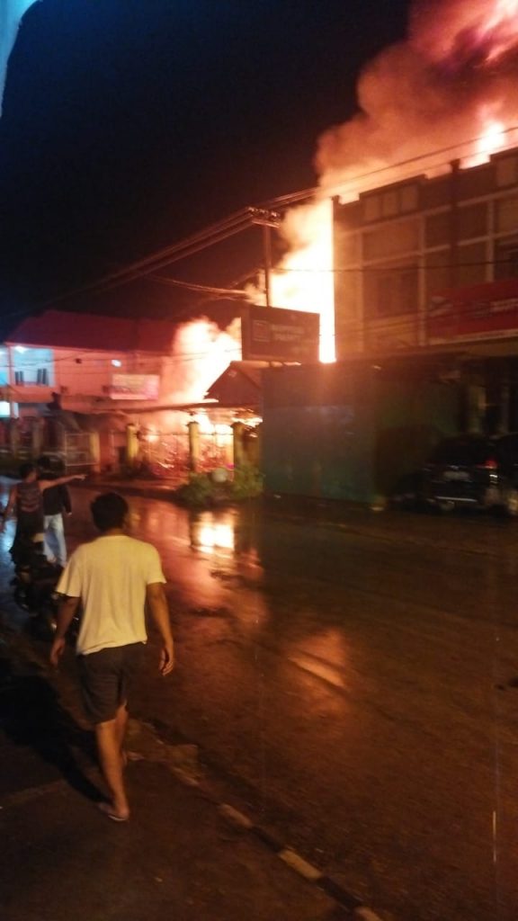 Dihari yang Bersamaan, Dua Peristiwa Kebakaran Terjadi Di Kota Baubau