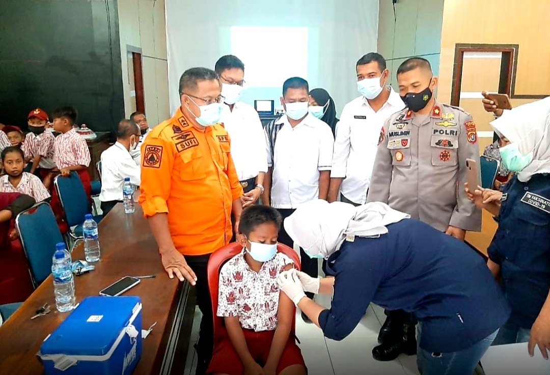 Wakapolres Buton Hadiri Launching Vaksinasi Merdeka Anak di Busel