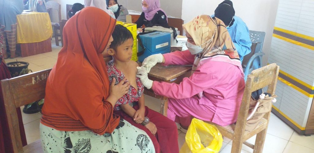 Kodim 1413 Buton Pantau Vaksinasi Siswa