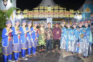 Tari Kambero, Lagu Kaliwu-liwu Kampo’u Tampil di Panggung Pameran HPN 2022