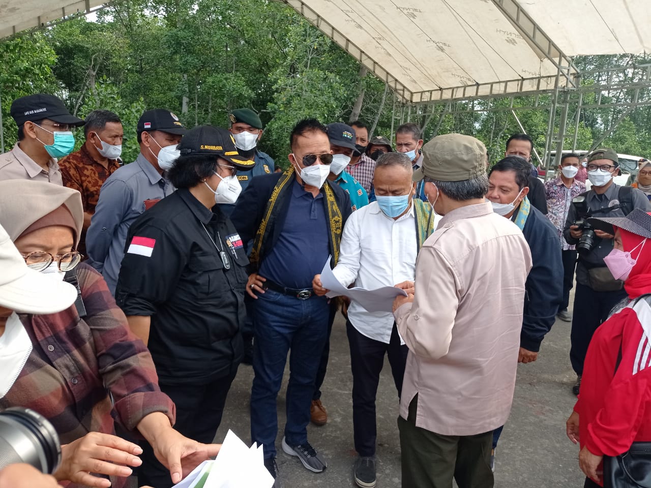 Ketua PWI Pusat dan Mentri LHK Tinjau Lokasi Penanaman Mangrove