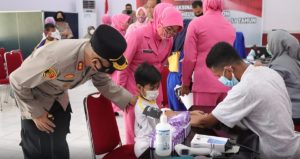 Penyuntikan Vaksin Booster untuk Aparat Kepolisian Dimulai