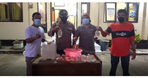Polsek Sampuabalo Amankan Puluhan Liter Miras Oplosan