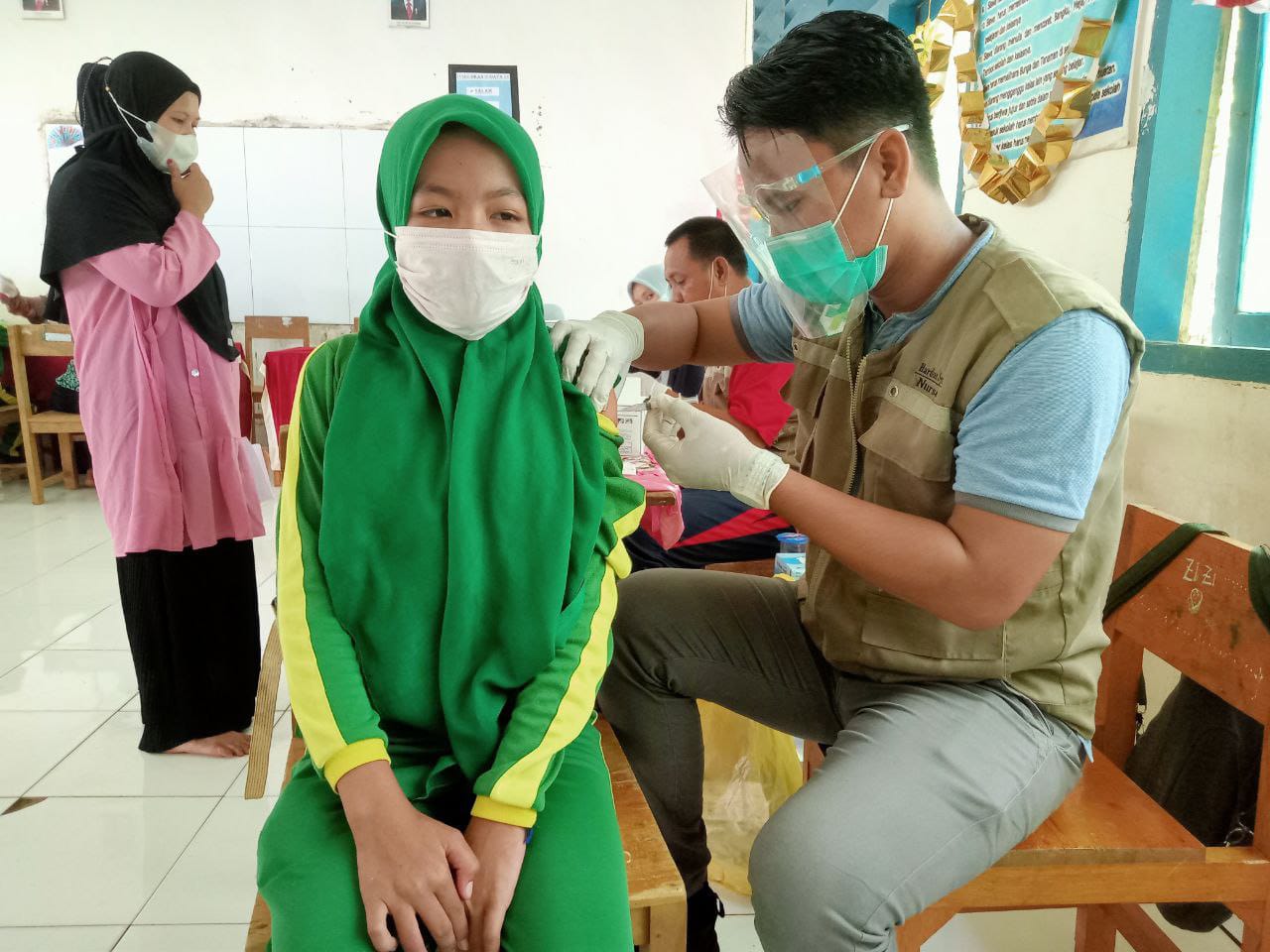 Kodim 1413 Buton Pantau Vaksin di Sejumlah SD