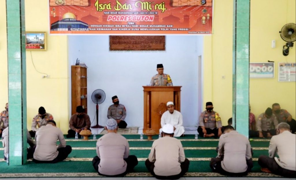 Polres Buton Gelar Peringatan Isra’ Mi’raj Nabi Muhammad SAW 1443 H