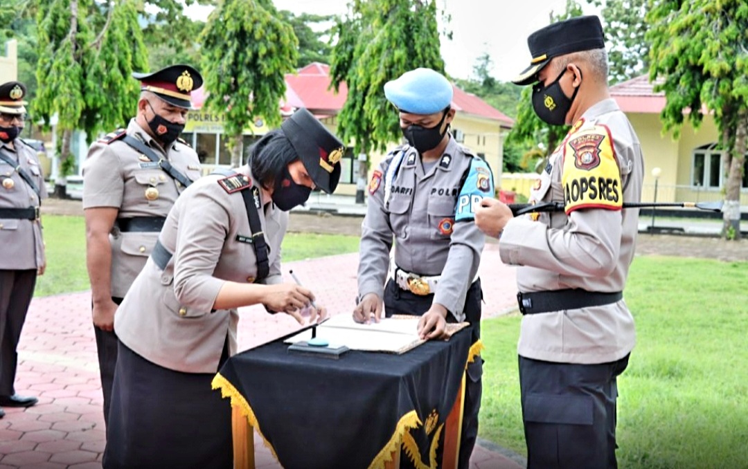 Belasan Perwira Polres Buton Dirotasi