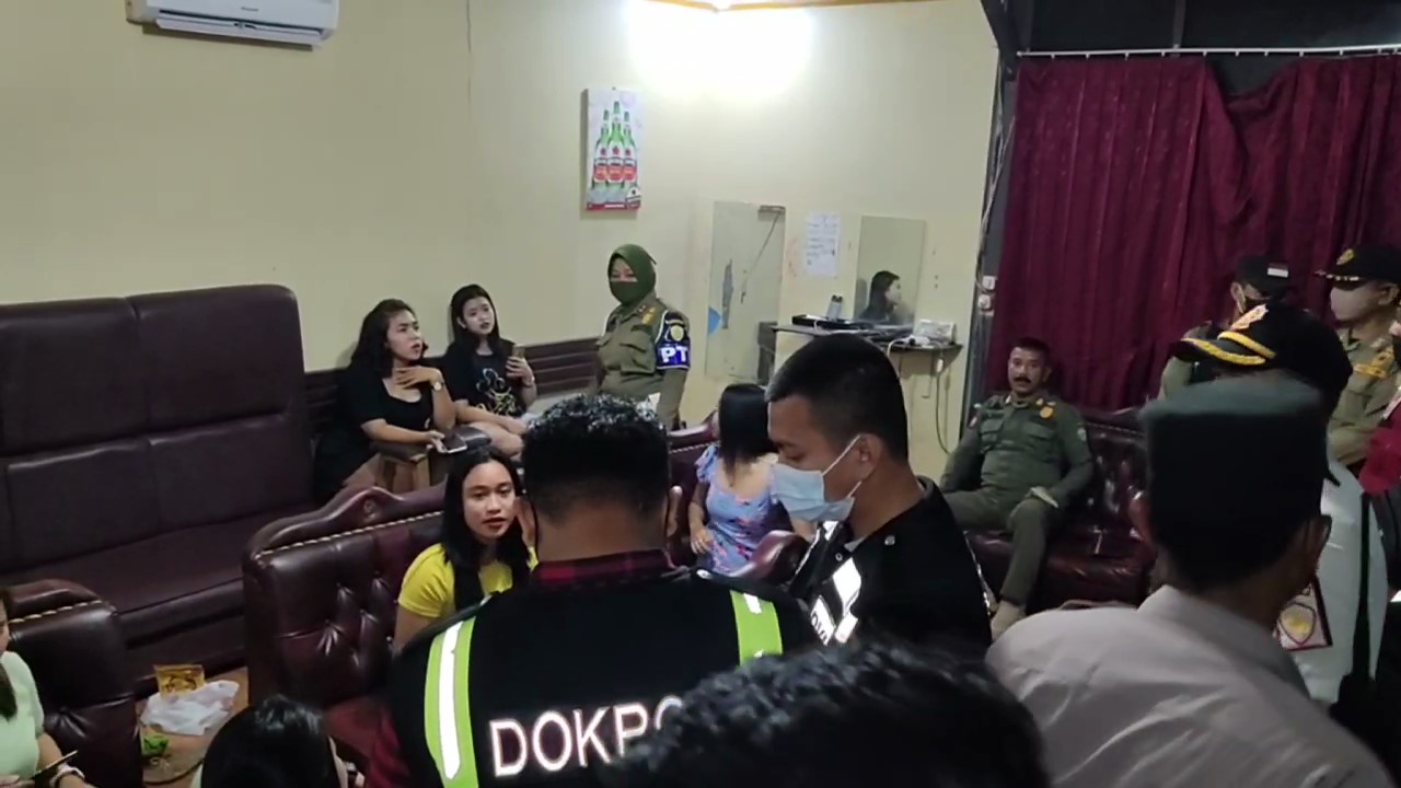 Puluhan Wanita Pekerja Malam Di Kota Baubau Terjaring Razia dan Disuntik Vaksin 