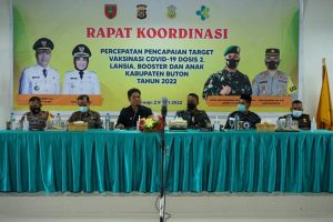 Dukung Percepatan Vaksinasi Tahap 2 dan Booster Bupati La Bakry Gelar Rakor