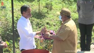 Plt Wali Kota Baubau Dampingi Gubernur Serahkan Tanah dan Air untuk Ibu Kota Negara di Kaltim