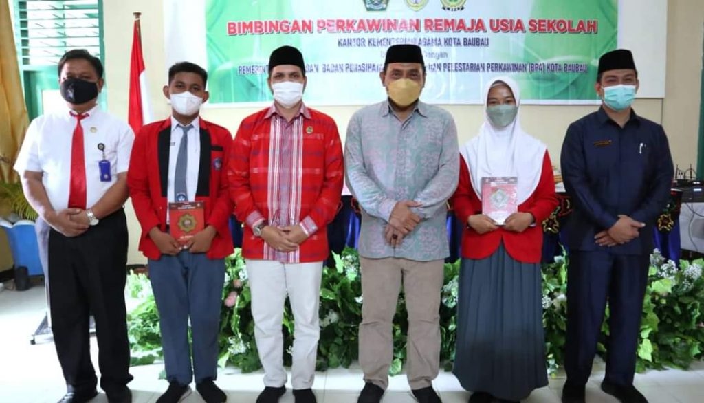 Plt. Wali Kota Baubau Buka Kegiatan Bimbingan Perkawinan Remaja Usia Sekolah