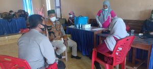 Vaksinasi Dosis 2 Capai 66 Persen, Anggota DPRD Buton Apresiasi Kinerja Nakes, TNI-Polri di Barangka
