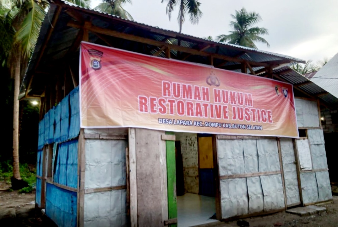 Kanit Reskrim Polsek Siompu Dirikan Rumah Hukum untuk Masyarakat