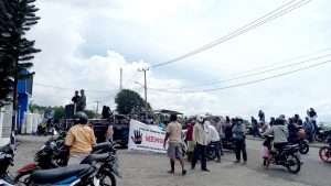 Tak Kunjung Ditemui Bupati Buton di Rujab, Warga Kambula-Bulana Bubarkan Aksi Demo