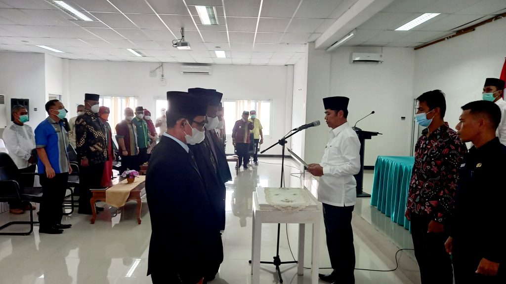 Bupati Buton Lantik Pimpinan Badan Amil Zakat Kabupaten Buton