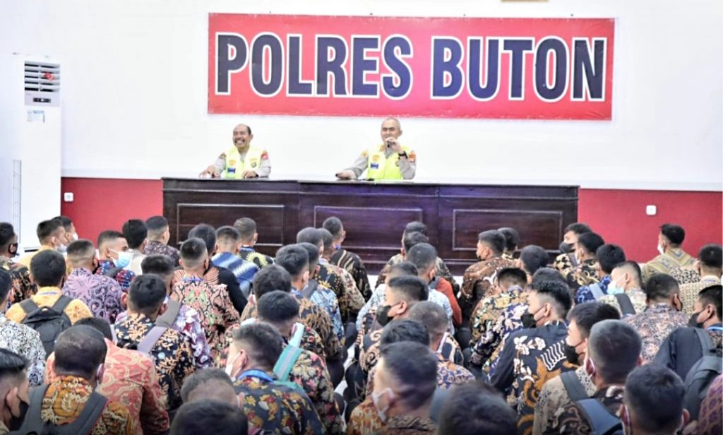 Kapolres Buton Beri Motivasi Kepada 134 Casis Anggota Polri