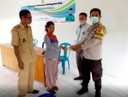 Bhabinkamtibmas Polsek Lasalimu Kawal Pembagian BLT-DD di Kecamatan Lasalimu