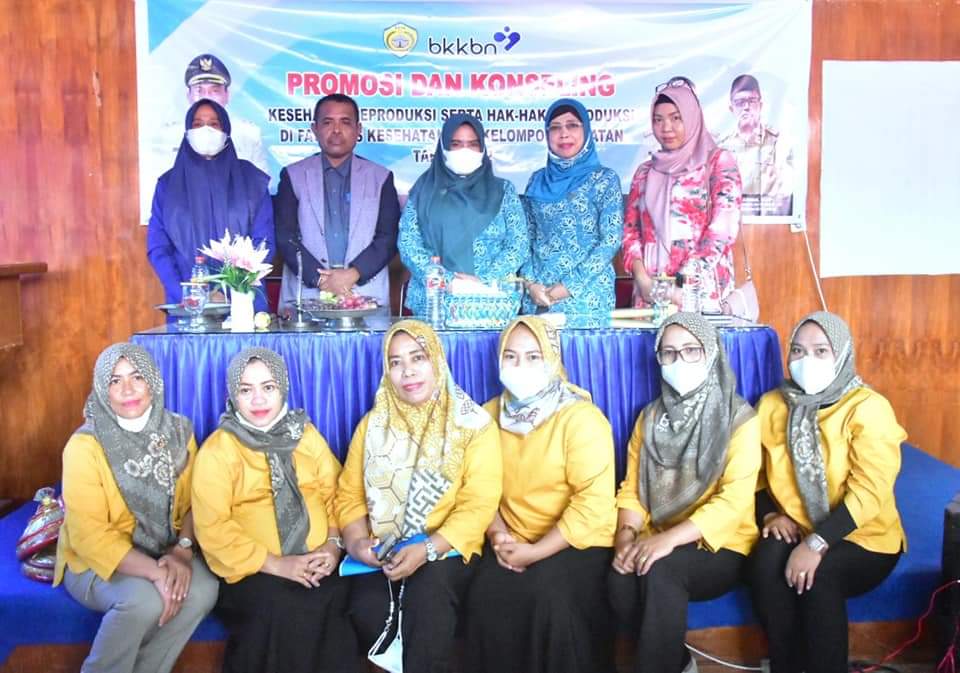 Ketua TP PKK Kota Baubau Ajak Para Ibu Untuk Jadi Orang Tua Hebat Dalam Mengasuh Anak