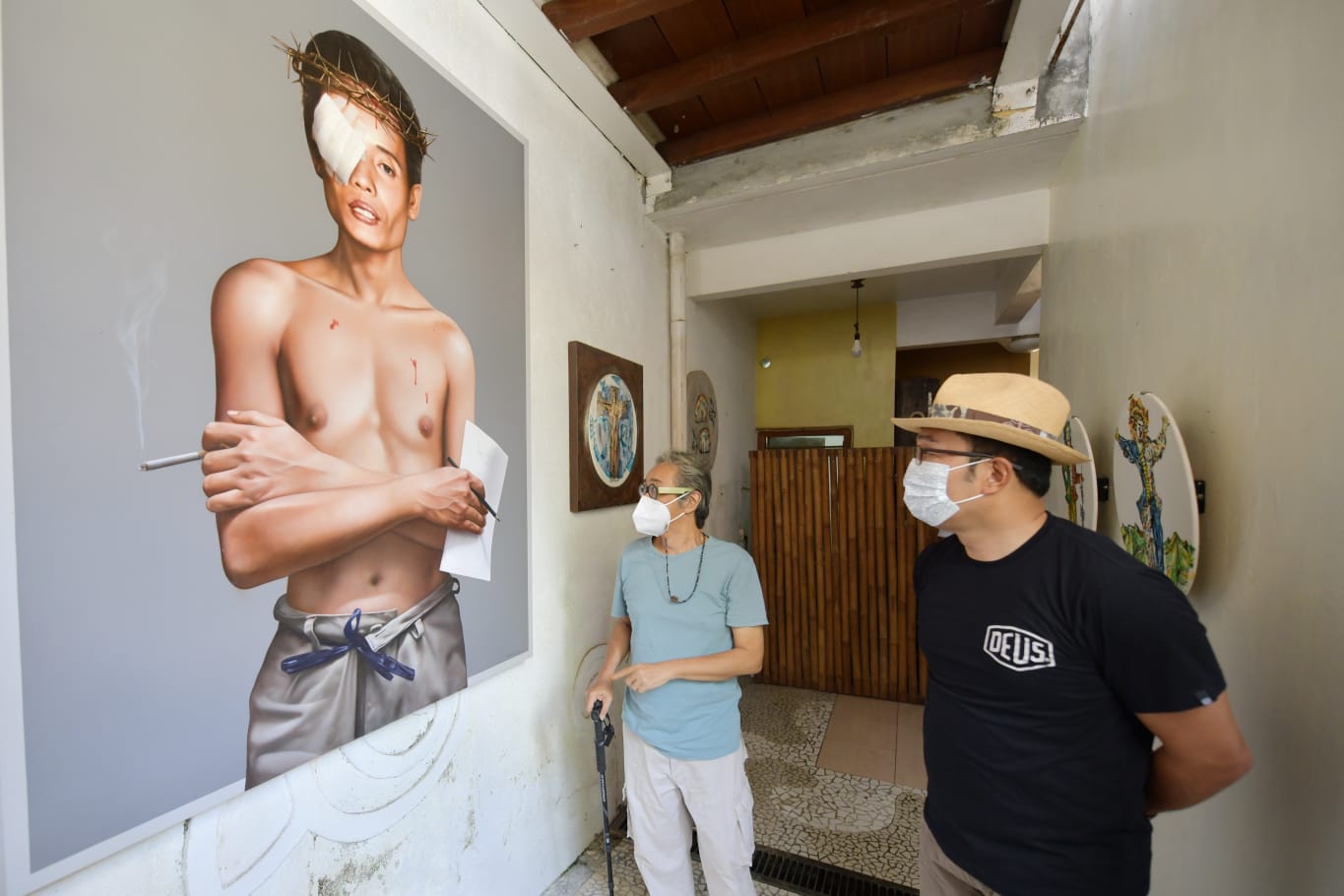 Jabar Siap Bantu Penerjemahan Kitab Babad Padjadjaran, Ketika Ridwan Kamil Sowan ke Rumah Butet Kartaredjasa