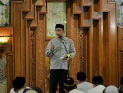 Pusdai Dipenuhi Jemaah Tarawih, Ridwan Kamil Terharu