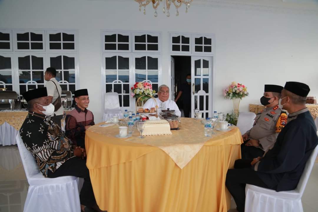 Gubernur Sultra Halal Bi Halal di Rujab Bupati