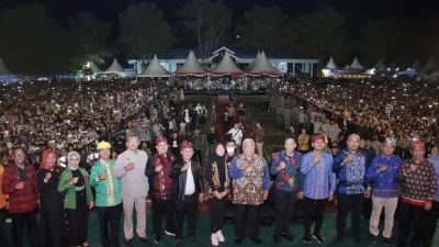 Ali Mazi Tutup Pameran Pembangunan Parekraf dan Napak Tilas, Tim Fares Juara Umum