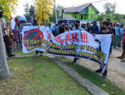 Masyarakat adat Lapandewa Kaindea Demo Bupati Buton Selatan