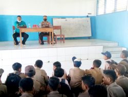 HUT Bhayangkara ke 76, Polsek Lasalimu Sosialisasi Lomba Menulis Surat untuk Kapolri di Sekolah