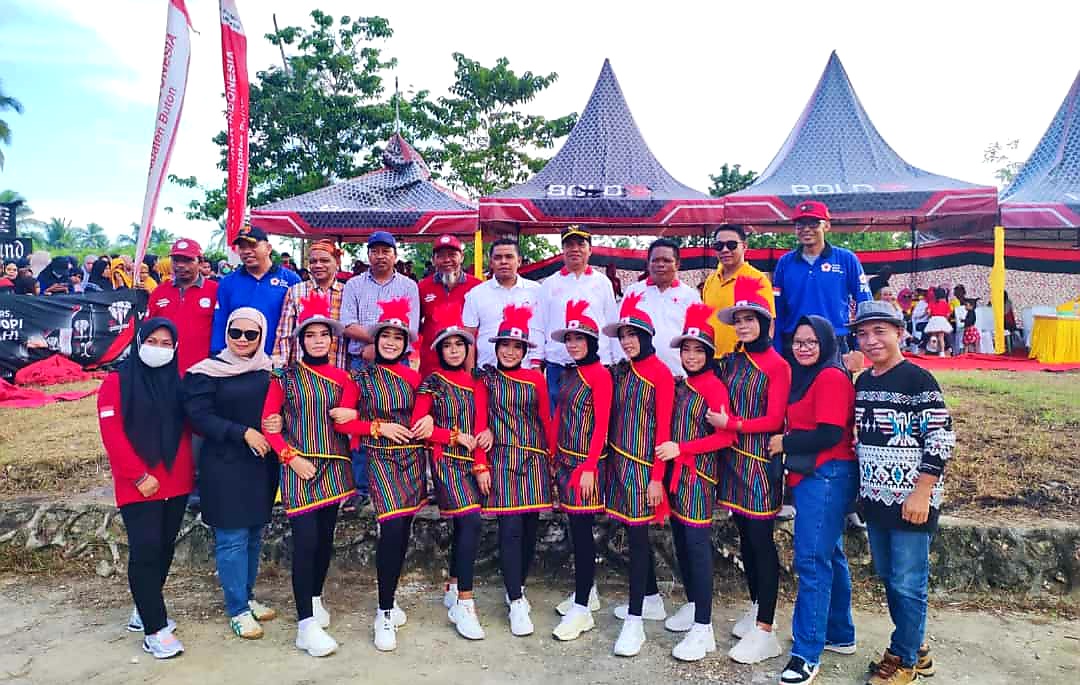 Sambut Hari Donor Darah Sedunia, PMI Buton Gelar Lomba Goyang Syakira dan Haji Ali