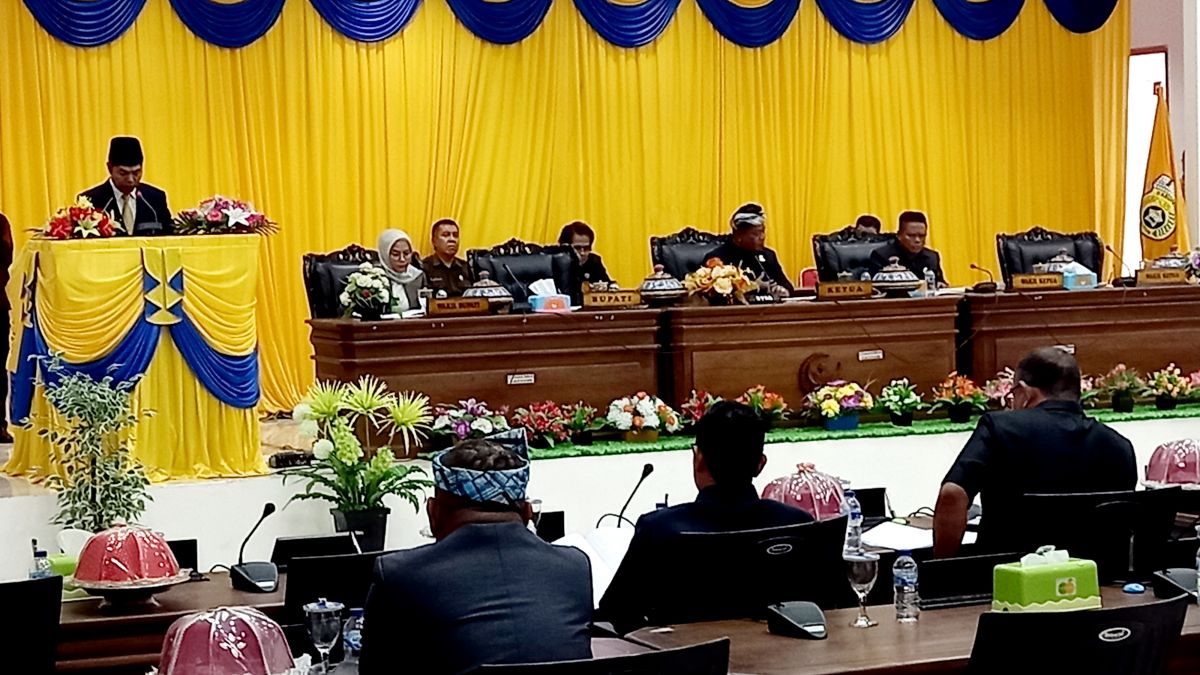 Sebulan Jelang Masa Akhir Jabatan Bupati/Wakil Bupati, DPRD Buton Gelar Rapat Paripurna