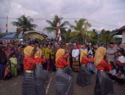 Hadiri HUT Desa Mabulugo, Bupati Buton Disambut Tarian Bali dan Buton