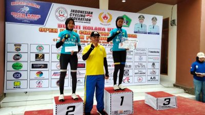 Atlet ISSI Buton Juara Balap Sepeda "Sultra Championship" Open Race 2022