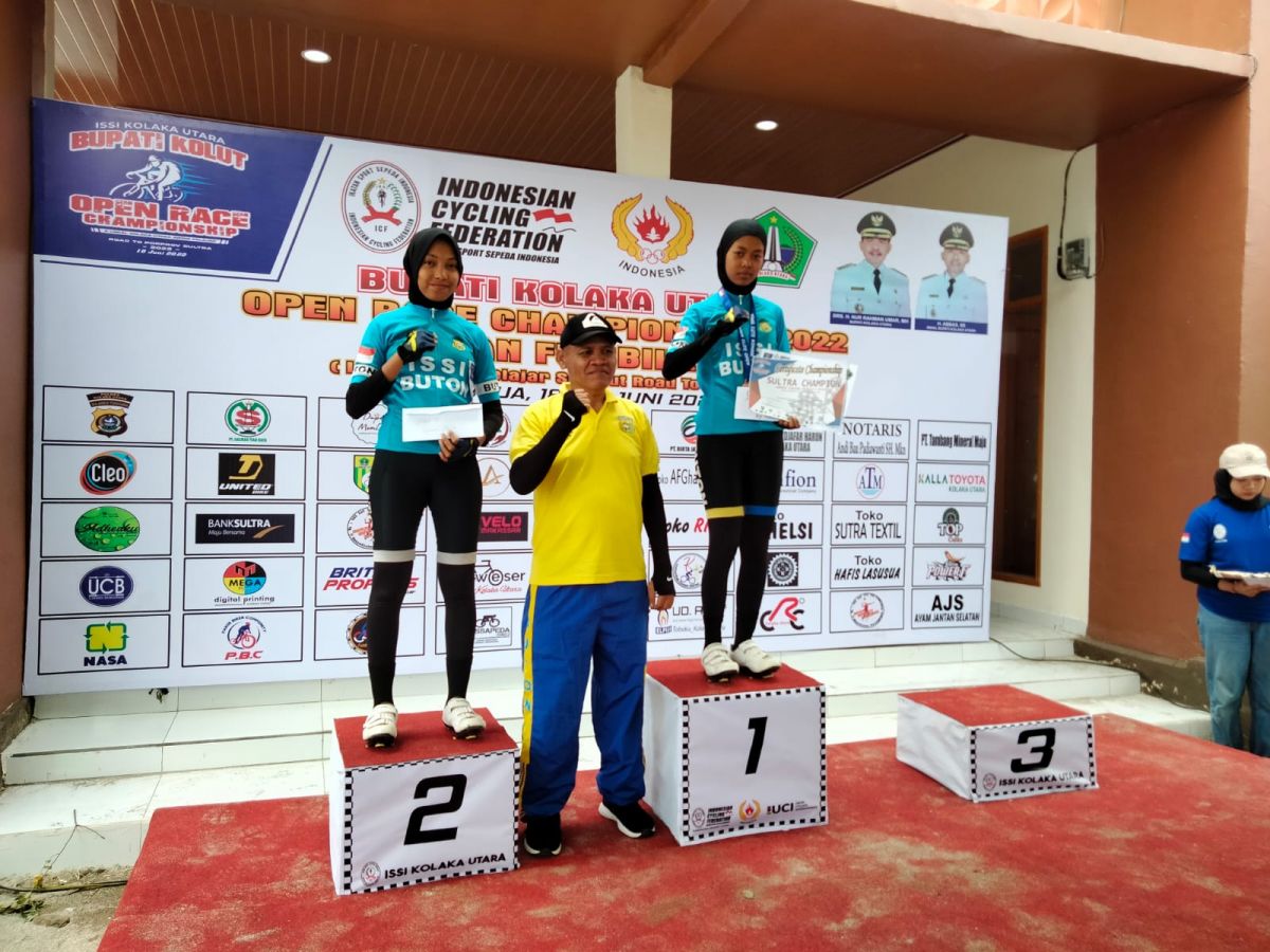 Atlet ISSI Buton Juara Balap Sepeda "Sultra Championship" Open Race 2022