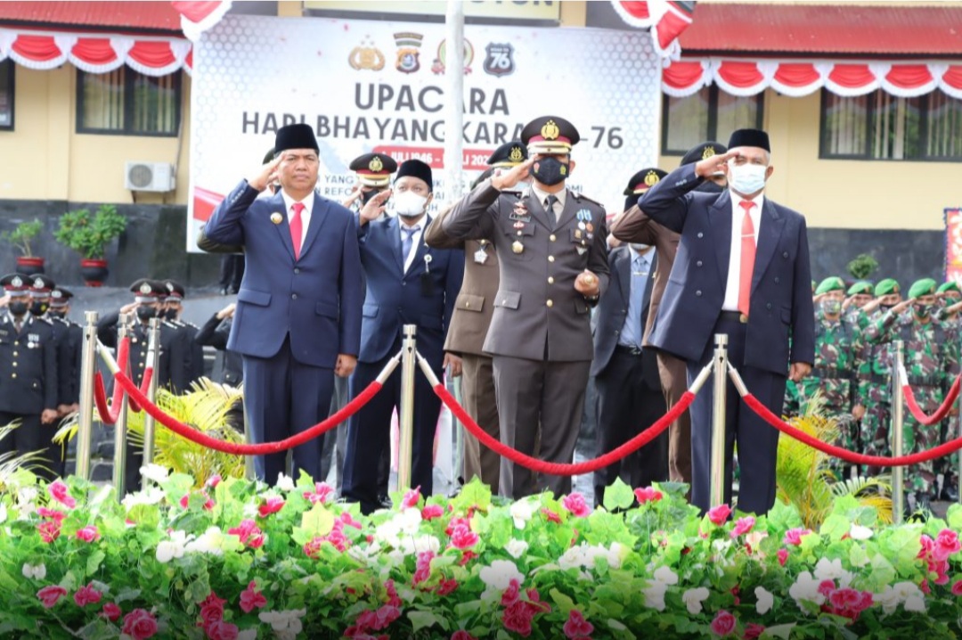 Kapolres Buton Dan Forkopimda Ikuti Upacara Puncak Hari Bhayangkara ke-76
