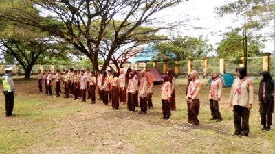 Sat Lantas Polres Buton Berikan Materi Krida Lantas Kepada Peserta Kemah