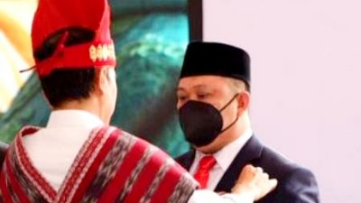 Bupati Konut Raih Penghargaan dari Preaiden RI
