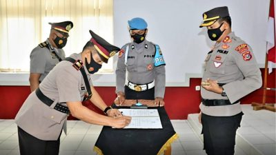 Kasat Intel dan Kabag Ren Polres Buton Berganti