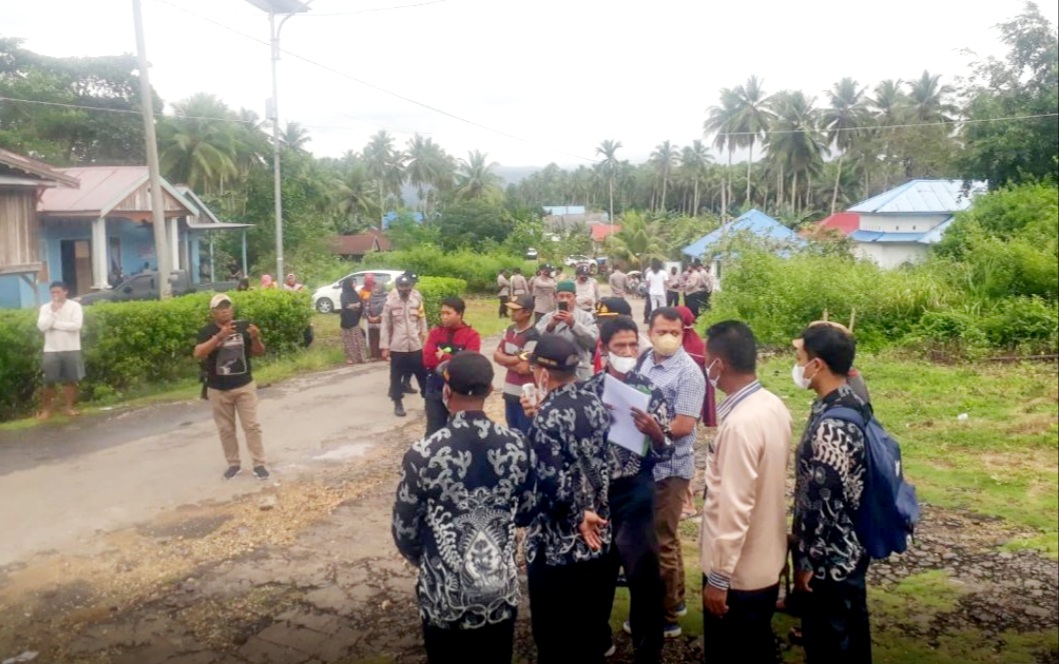 Cegah Chaos, Polres Buton Amankan Eksekusi Tanah di Desa Nambo