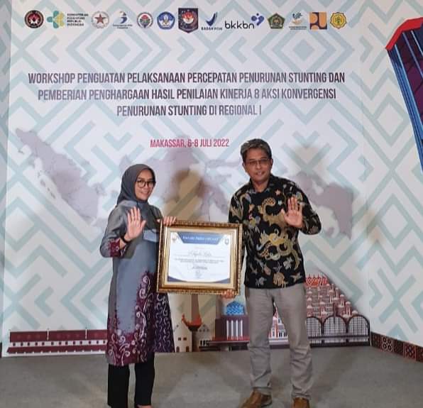 Buton Dapat penghargaan sebagai kabupaten Terbaik Penanganan Stunting