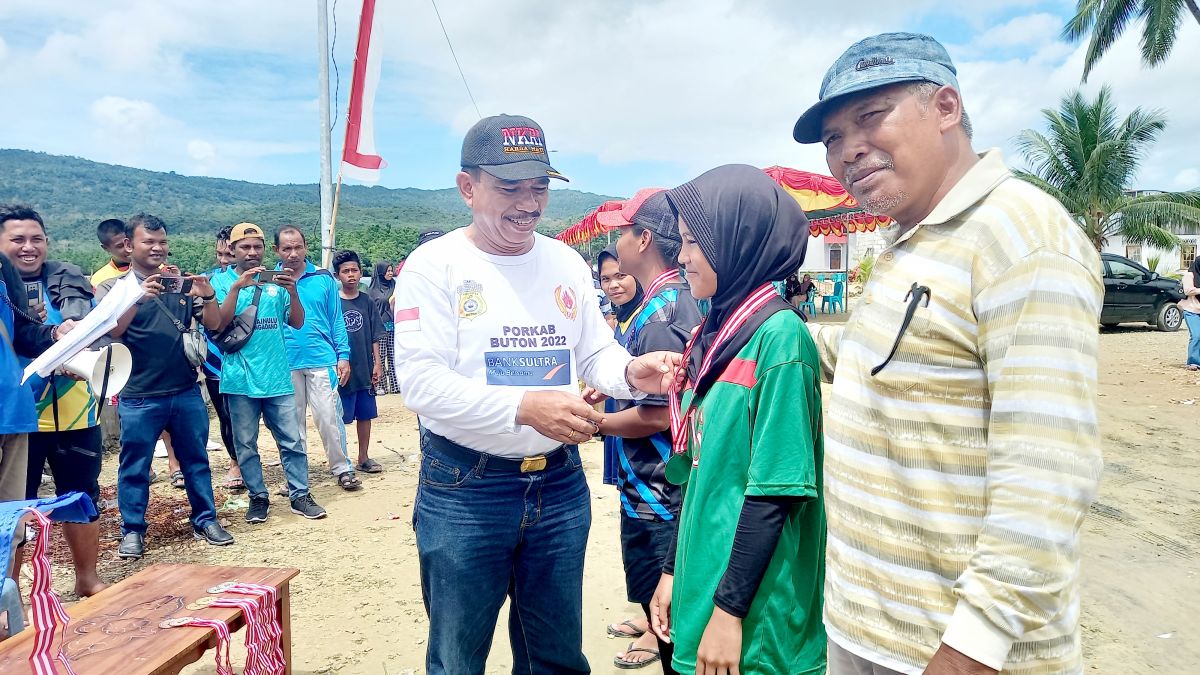 Lomba Dayung, Kecamatan Pasarwajo Juara Umum