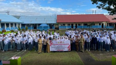 Hari Jadi Ke-74, Polwan Polres Buton Goes to School