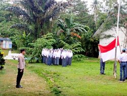 Jadi Irup di Sekolah, Kapolsek Sampuabalo Sampaikan Pesan Kamtibmas