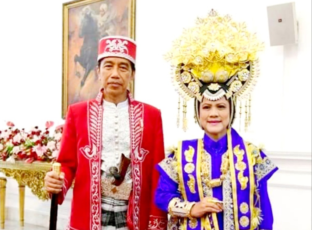 HUT RI Ke 77 Presiden Jokowi Kenakan Pakaian Adat Buton, Bupati : "Kita Bangga"