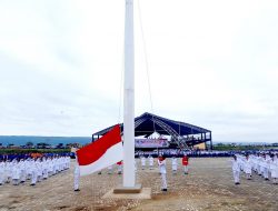 Paskibraka Buton Sukses Kibarkan Bendera Merah Putih