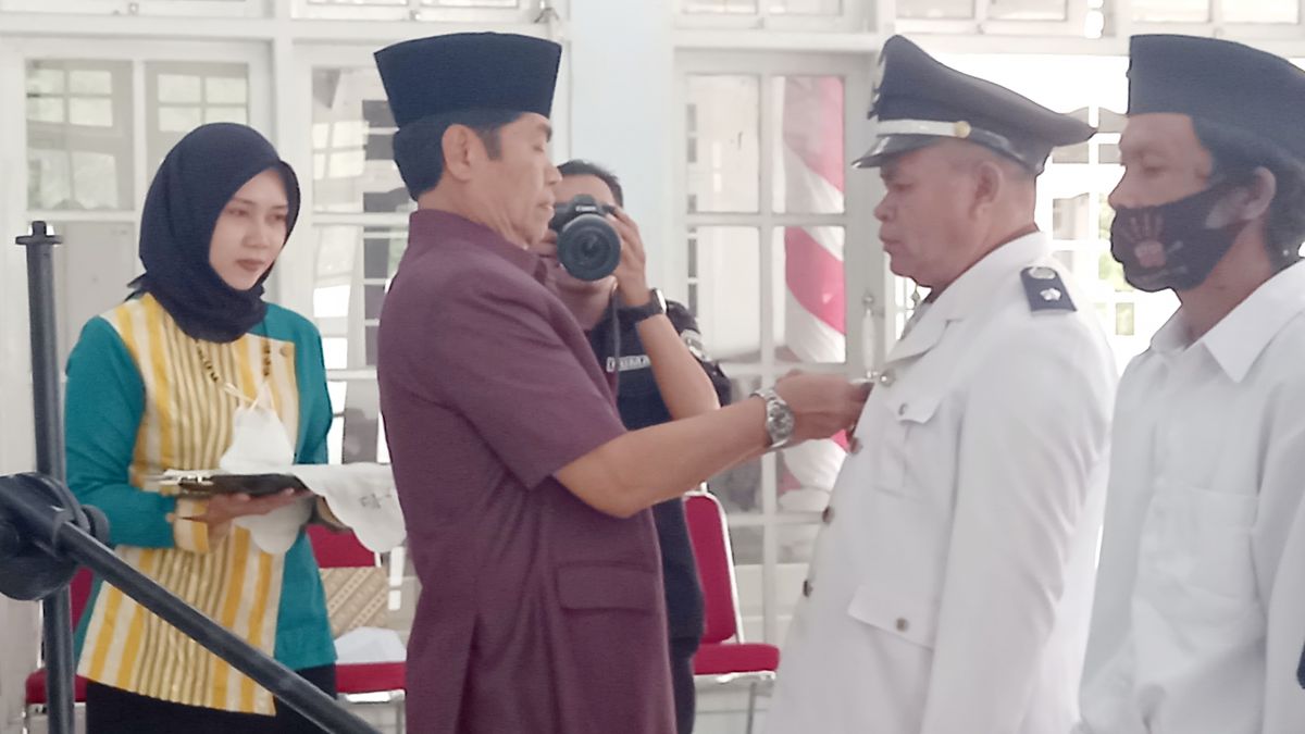 Bupati Buton Lantik Kades Kabawakole