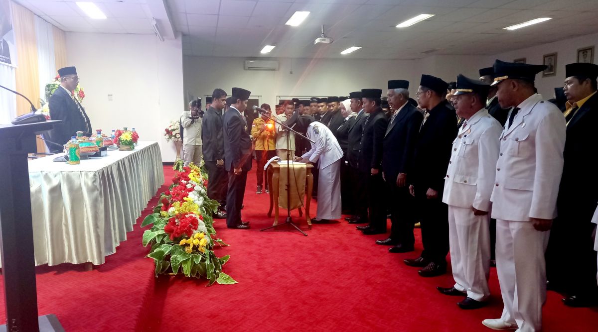 Ratusan Pejabat Dilantik Jelang Akhir Masa Jabatan Bupati Buton