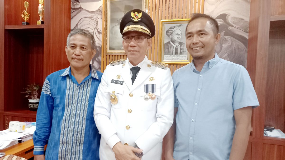 Gubernur Sultra Lantik Drs Basiran M.Si sebagai Pj Bupati Buton Gubernur Sultra Lantik Drs Basiran M.Si sebagai Pj Bupati Buton