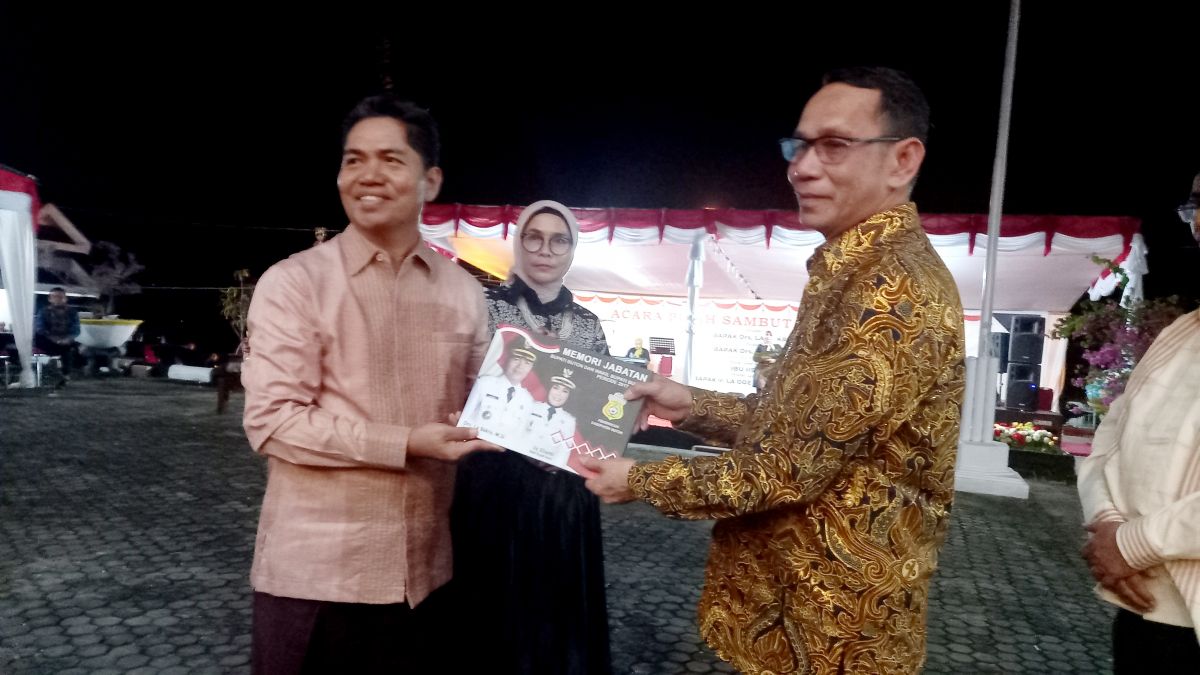 Gubernur Sultra Hadiri Pisah Sambut Bupati Buton