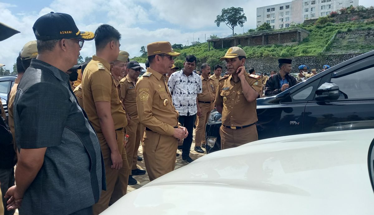 Cek Kendaraan Dinas, Pj Bupati Buton Temukan Mobil Tak Layak bagi Pejabat