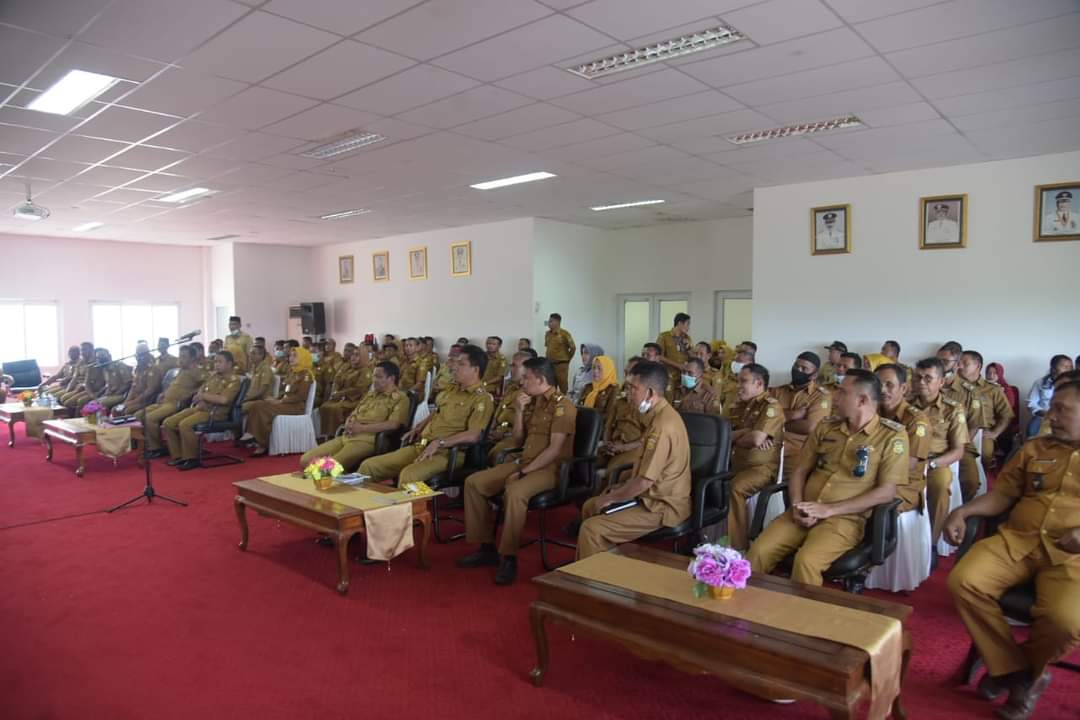 Pj. Bupati Buton Gelar Silahturahmi Bersama Camat, Lurah dan Kades
