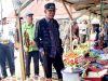 Sidak di Pasar, Pj Bupati Sebut Harga Bawang Turun, Telur Naik!